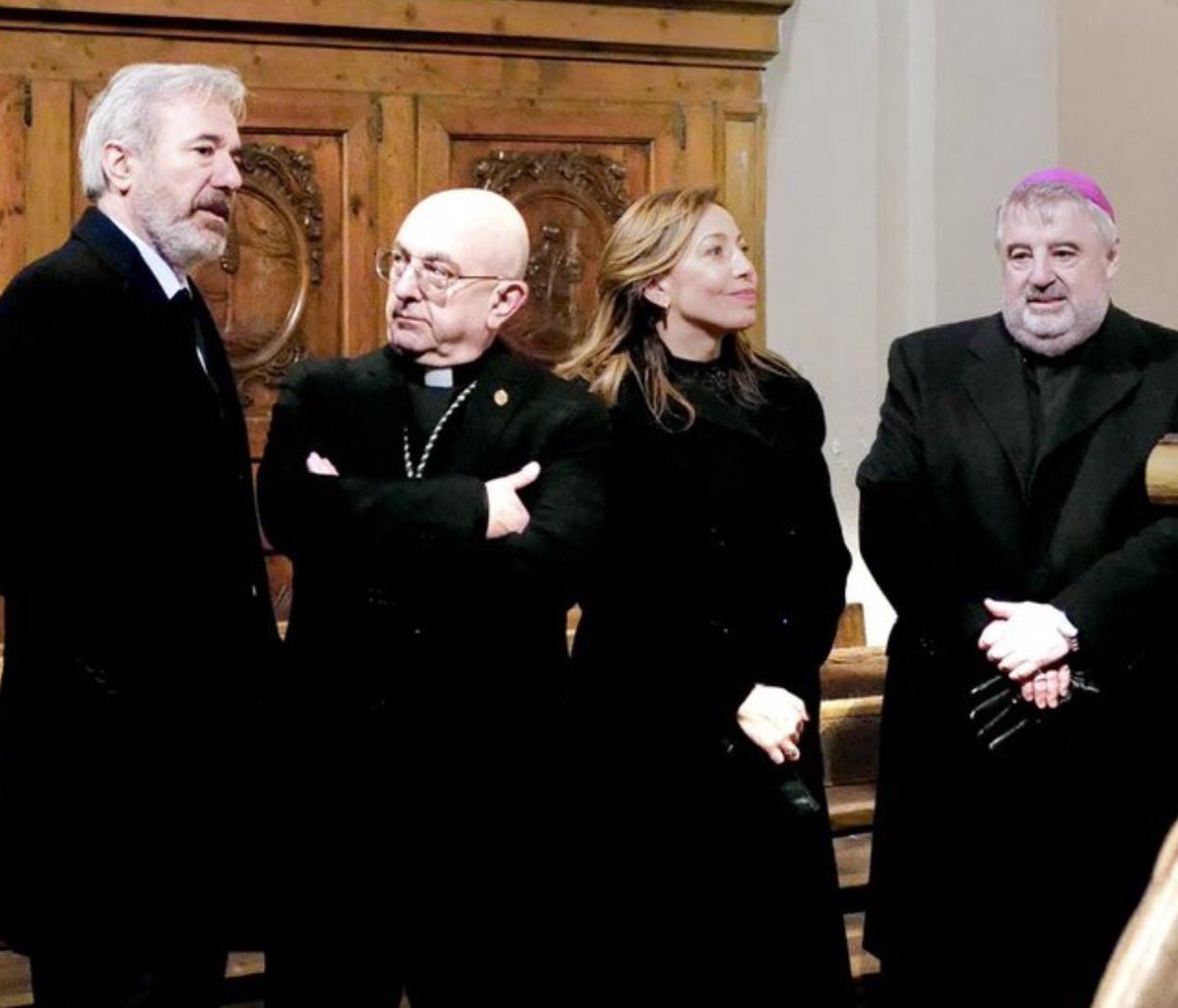 Radio Monotes tweet media