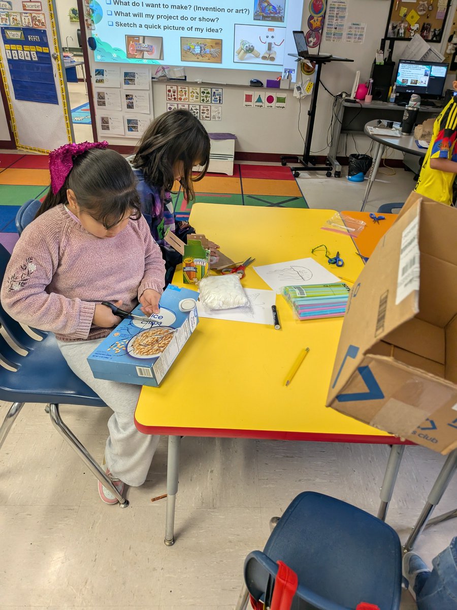LChapman_SISD's tweet photo. 🌟 Shoutout to Ms. Pinon
who brings the EELA program to life! Thank you for your dedication to empowering English learners and building their language confidence. 🌱📚 @SierraVista_SA #EELA #BilingualEd #TeamSISD #Spring2026 https://t.co/VomMI5See6