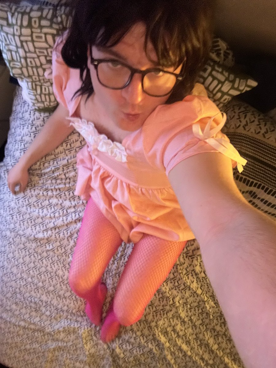 Emily Louise Cartwright tweet media