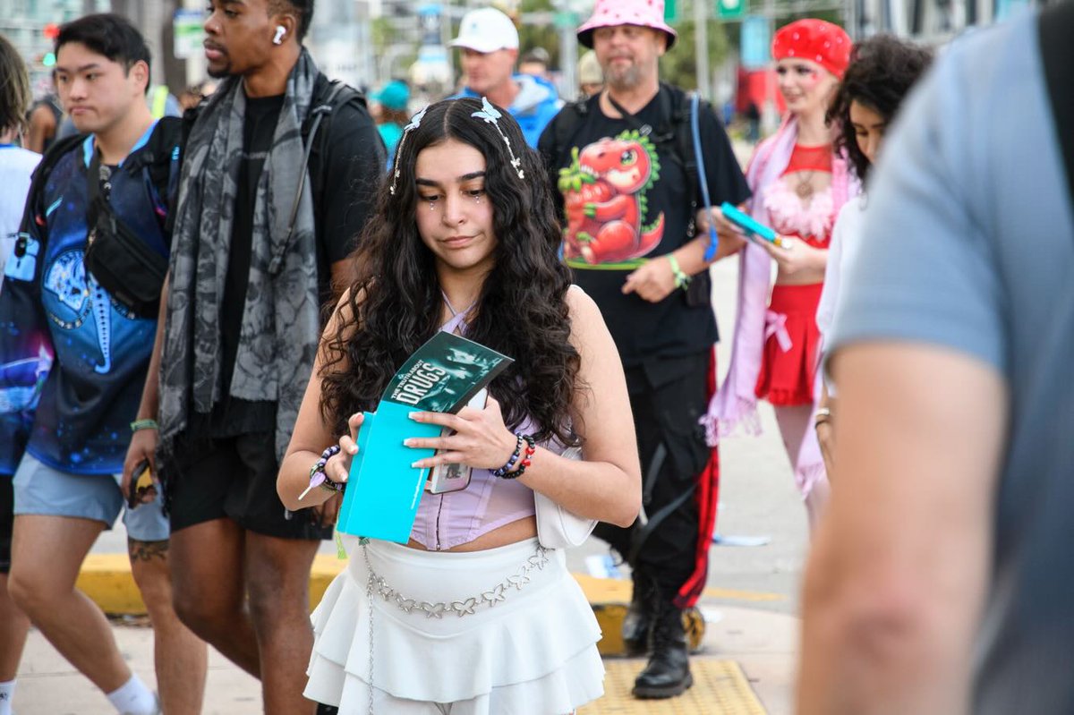 Drug Free World tweet media