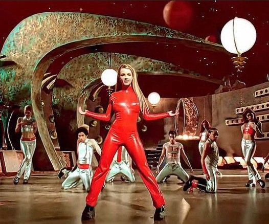 Lessie 🪐 tweet media