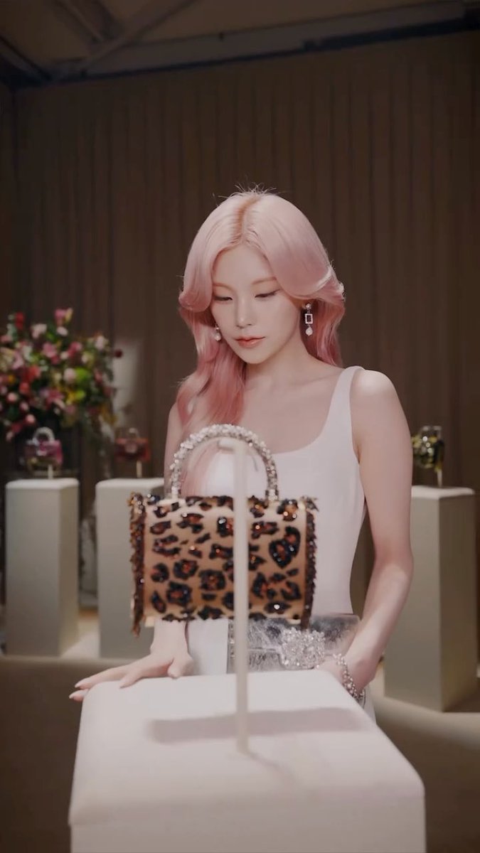 Hyo upgrade tweet media