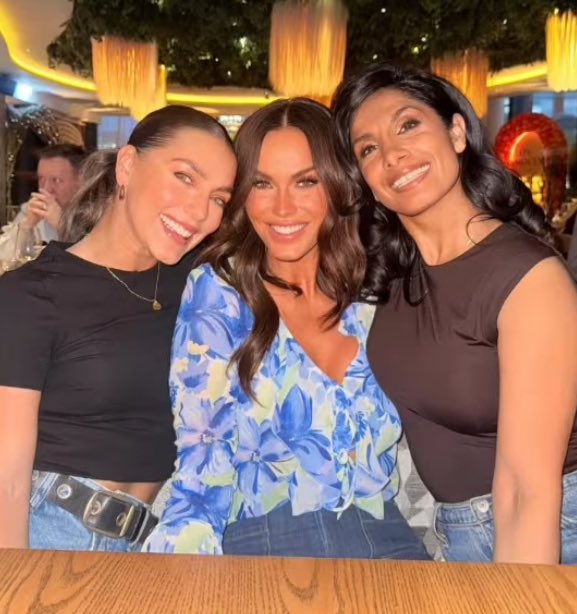 Charlotte ♡ tweet media