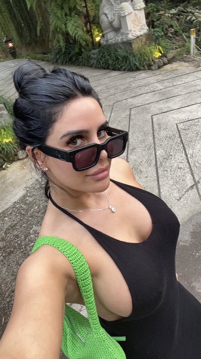 Daniela G tweet media