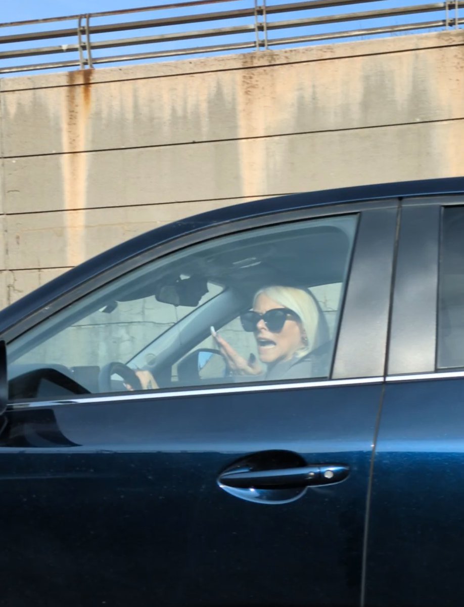 Brianne Roesser tweet media