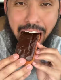 phone هاتف tweet media