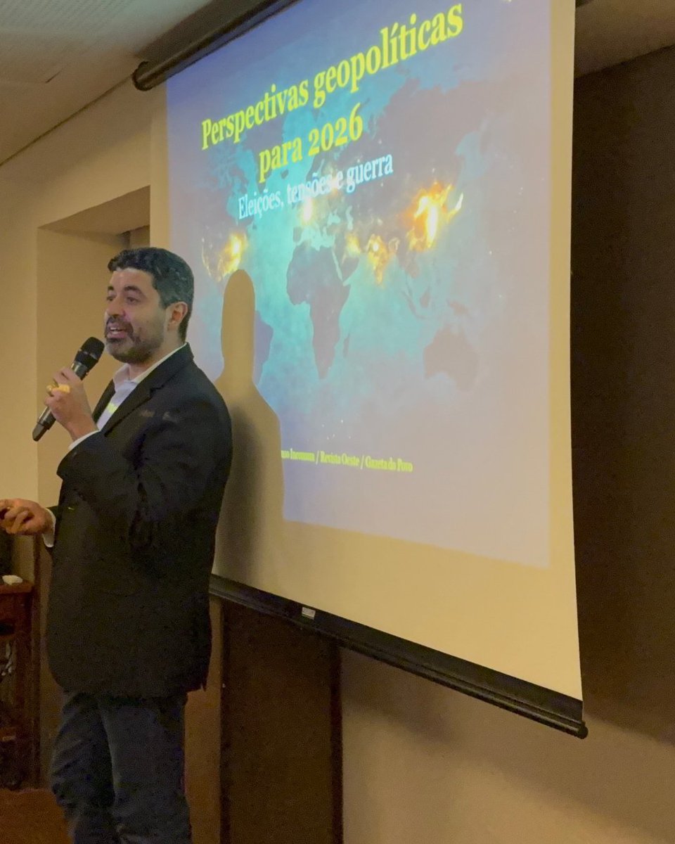 TothJunior's tweet photo. https://t.co/ROpAGZVfL9

Mês de março foi bem movimentado por aqui e esse evento chega em um timing perfeito por todos os acontecimentos que temos acompanhado no mundo.

A globalização, que por muito tempo esteve na agenda dos mais variados eventos, hoje se impõe como uma realidade que exige das lideranças não só adaptação diante das crises, mas discernimento. Estamos bombardeados de informação a todos momento, e mesmo que por um lado seja muito positivo, exige sabedoria para identificar o que efetivamente faz sentido.

Bom, e por isso não poderia deixar de compartilhar os registros nesse evento do Hub MFN em parceria com o IBREI - Instituto Brasileiro de Desenvolvimento de Relações Empresariais Internacionais, participar desse encontro, foi, nesse sentido, um exercício de lucidez. Um convite a olhar menos para os movimentos aparentes e mais para as estruturas que sustentam o cenário atual.

Como instituição, o IBREI atua justamente como essa ponte entre mercados, promovendo conexões e oportunidades em âmbito internacional. A condução por Flavio Morgenstern e Samo Tosatti, ao reposicionar a análise para além do operacional, evidenciou as camadas estruturais que, de fato, orientam as decisões agregando um valor ímpar a toda discussão.

Deixo aqui o registro e o respeito aos organizadores, especialmente à Gislaine Toth e ao Maurício Prazak pela qualidade do encontro e pela consistência da proposta.