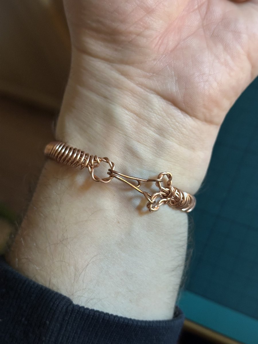 Банщик Эда Ширана tweet media