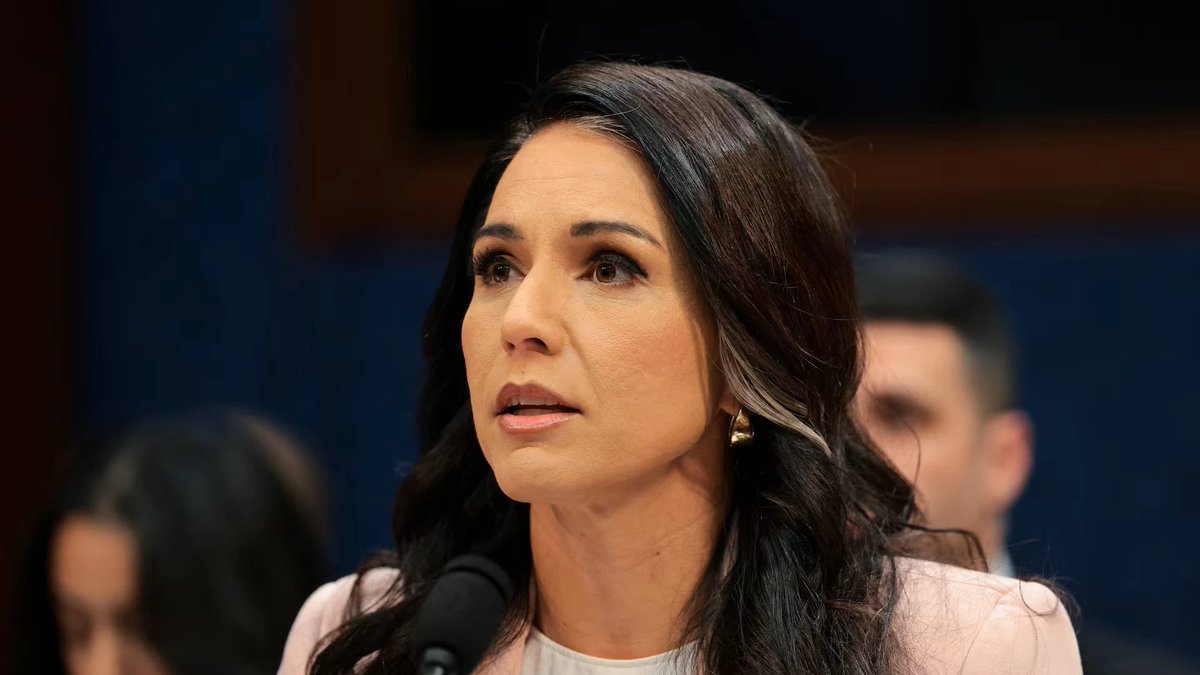 Ali_Ramos_Hakam's tweet image. 🇮🇷 🇺🇸 Segundo fontes na Casa Branca, Trump cogita demitir a Diretora de Inteligência Nacional, Tulsi Gabbard, em virtude de sua recusa em condenar Joe Kent.
thecradle.co/articles/trump…