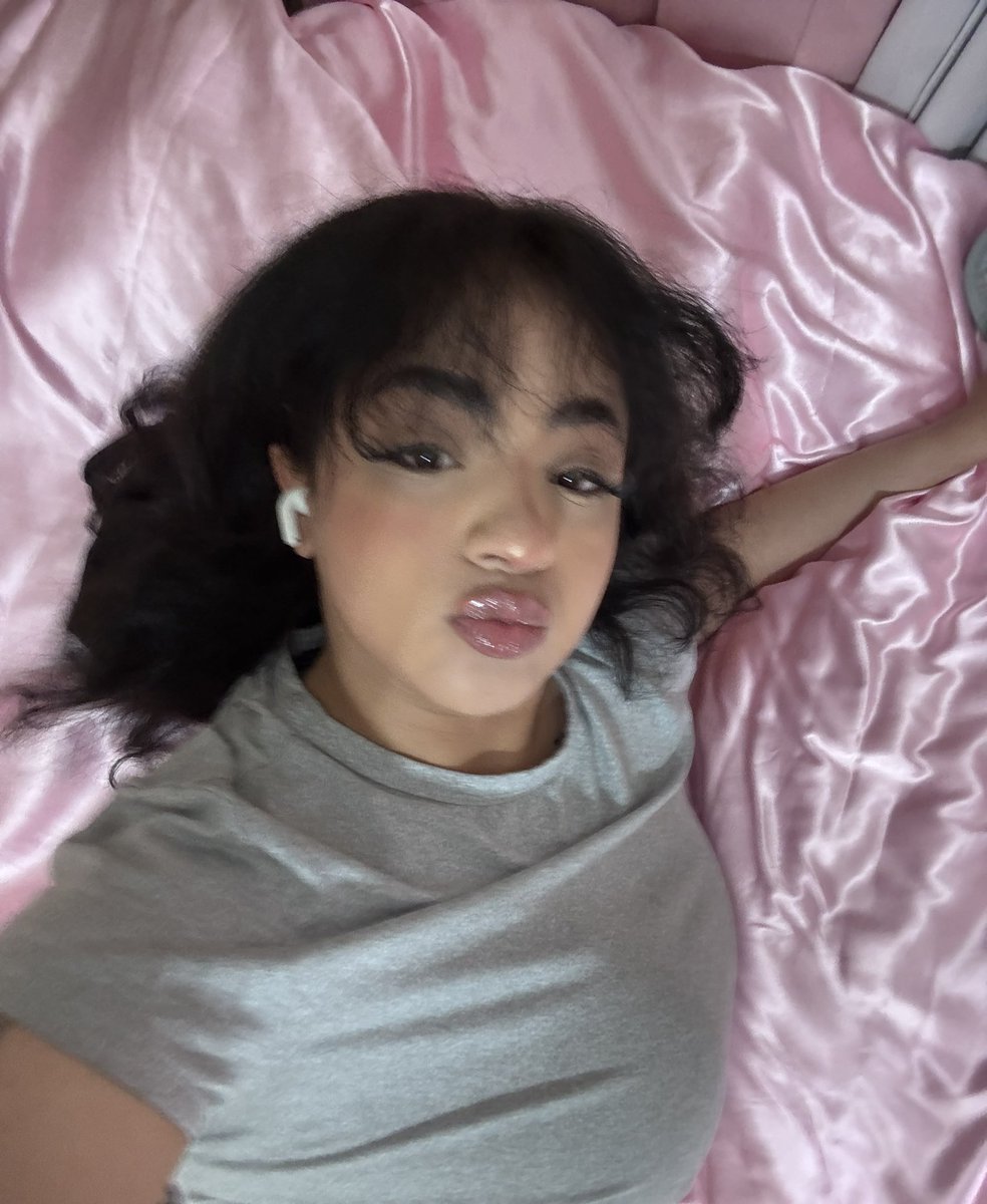 Jovelysmaria🩷 tweet media