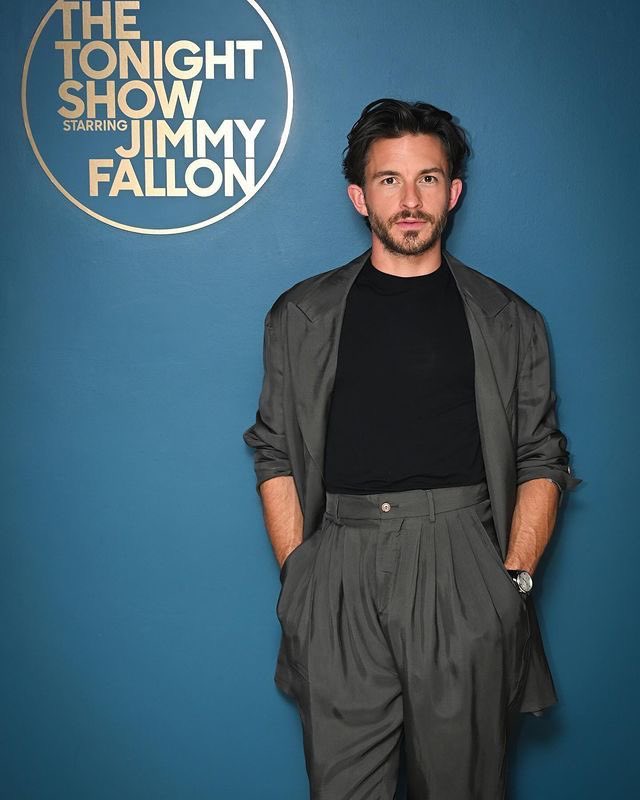 ✨ jonathan bailey lovebot ✨ tweet media