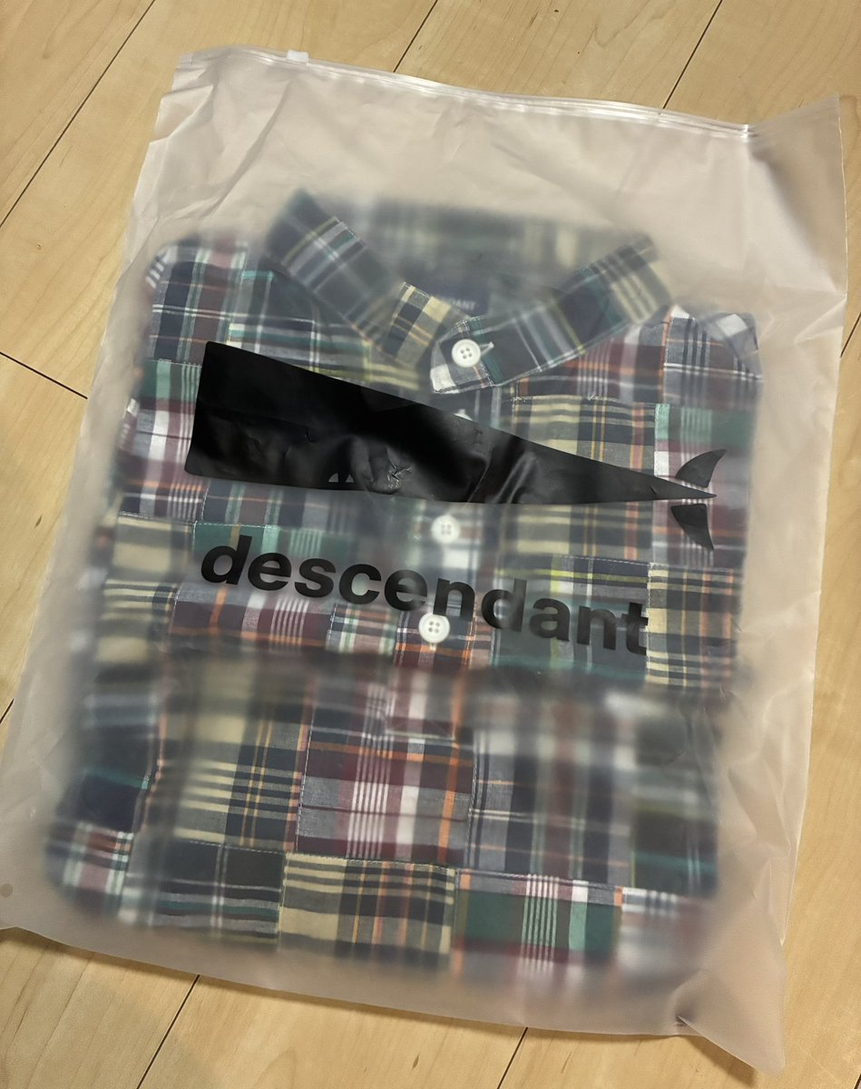 wt_zorn's tweet photo. 購入品

26SSの大本命

Descendant 
PULLOVER PATCHWORK LS SHIRT

コーデ考えるのが楽しみすぎる

#Descendant https://t.co/J53fk4yAsP