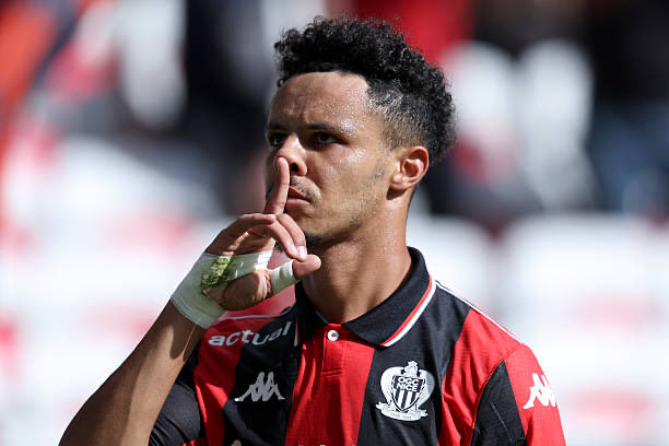 Axel 🦅 tweet media