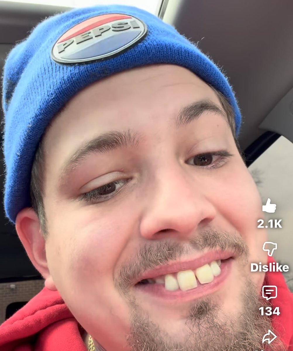 JollyPirate tweet media