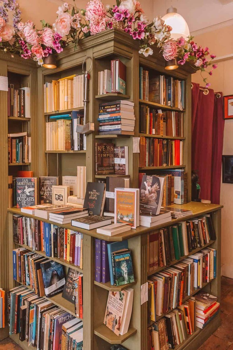 Booktasters tweet media