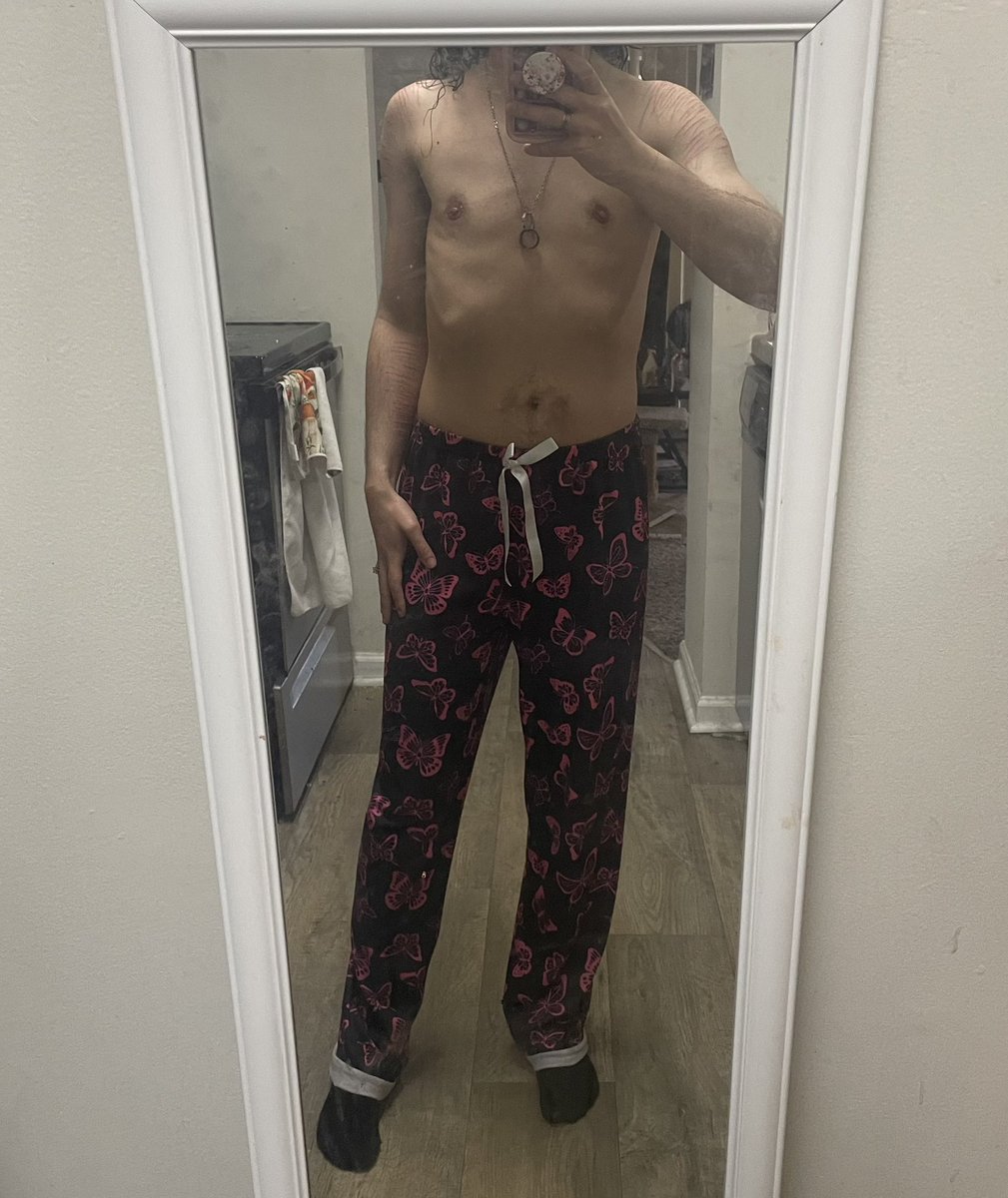 🍓 lip! (-22/32lbs) mdnf! tweet media