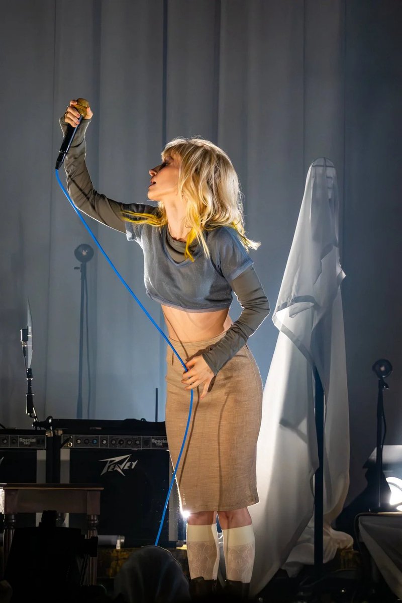 andrea from paramore🖤 tweet media