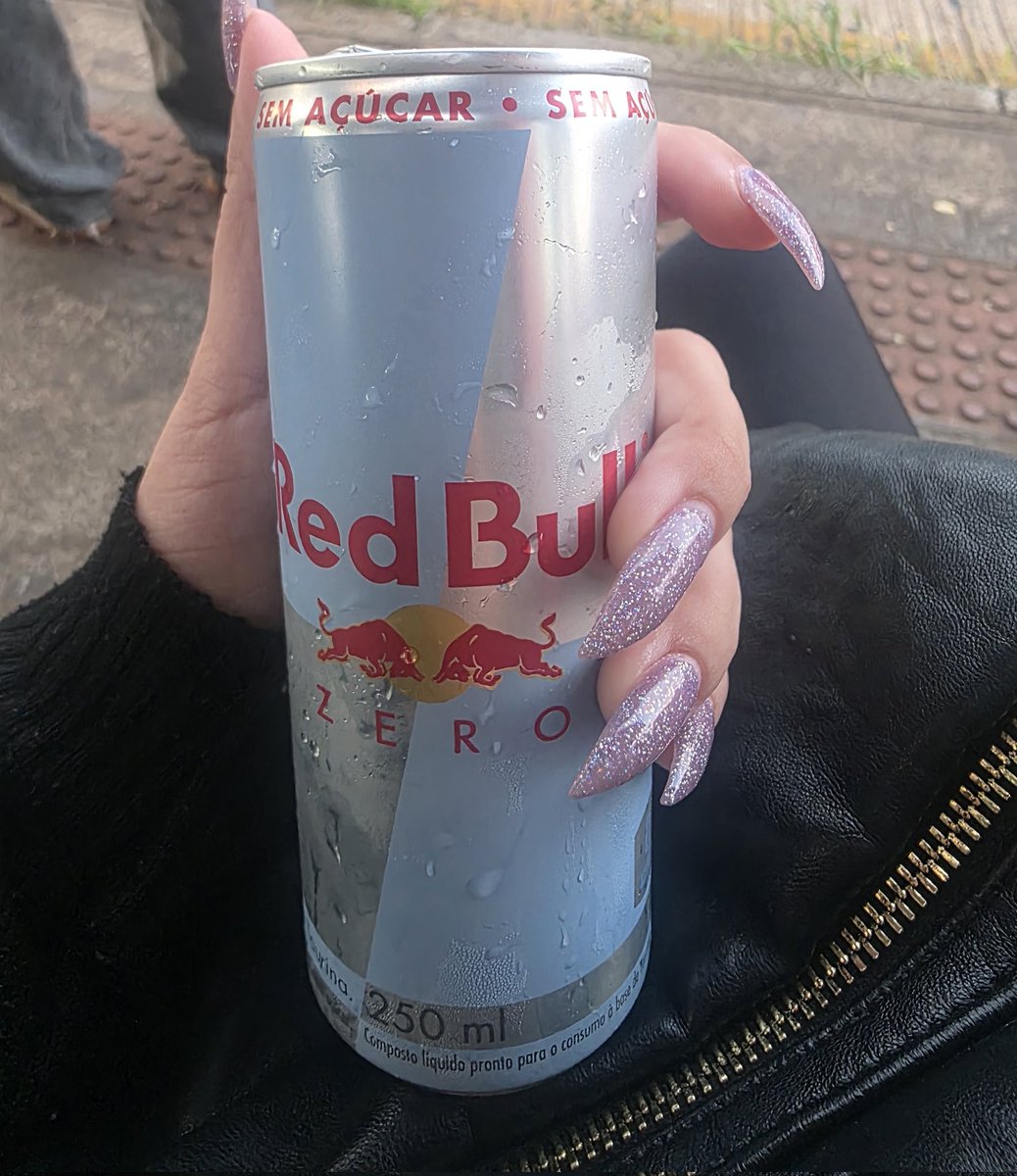 eveline honeymoon tweet media