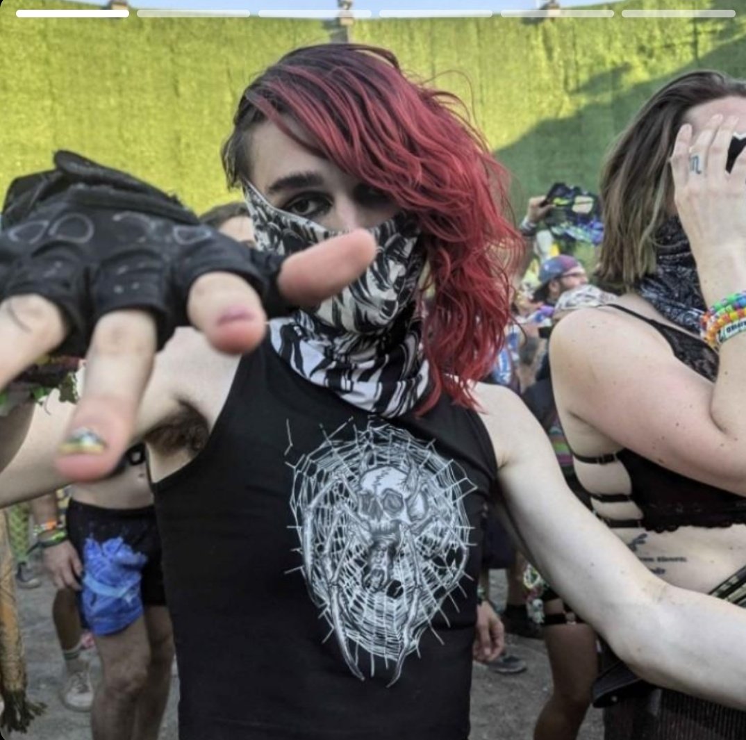 Stickii.IRL 🏳️⚧️ tweet media