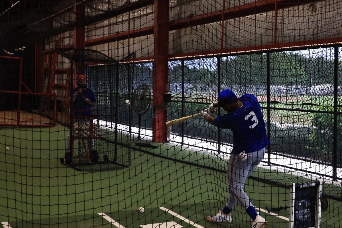 stluciemets's tweet image. Pregame action! #OpeningDay