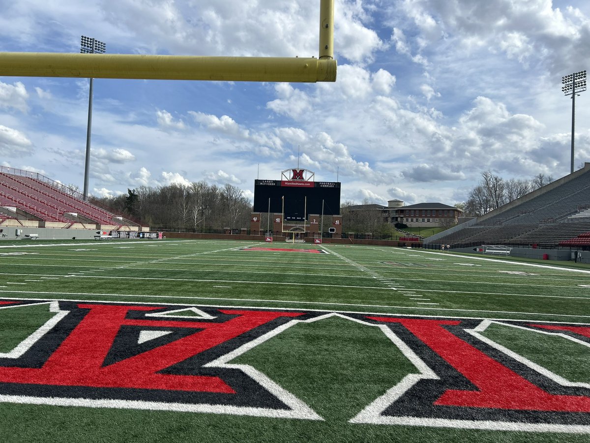 angel_avalos79's tweet photo. Had a great time at @MiamiOHFootball spring practice can’t wait to come back. https://t.co/vpDBZ4UYjO