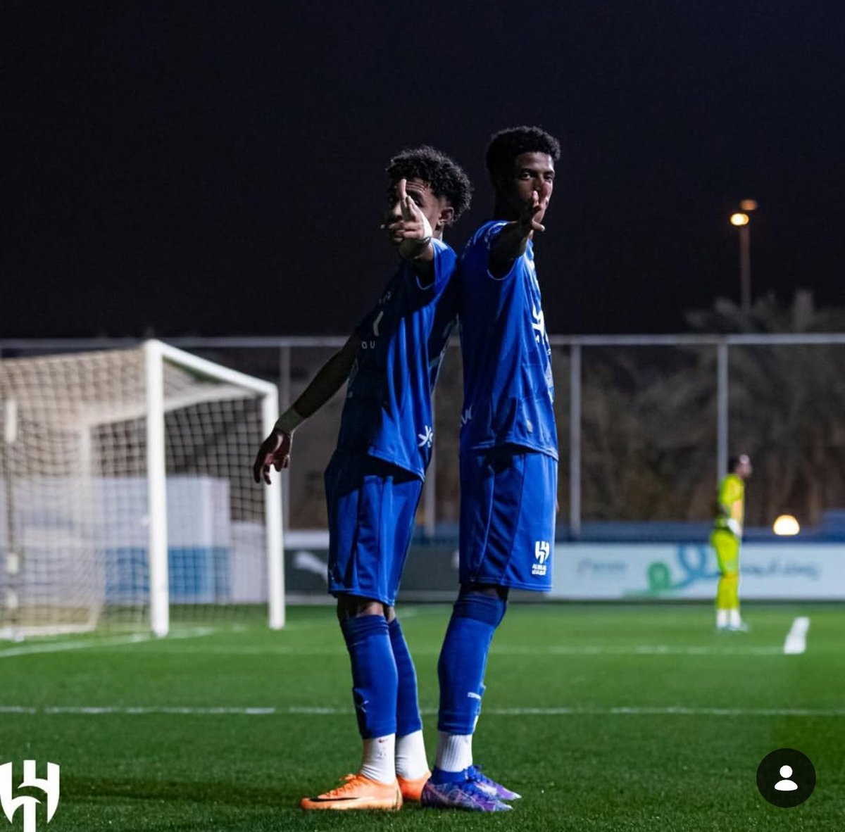 𝑹𝒊❼ tweet media