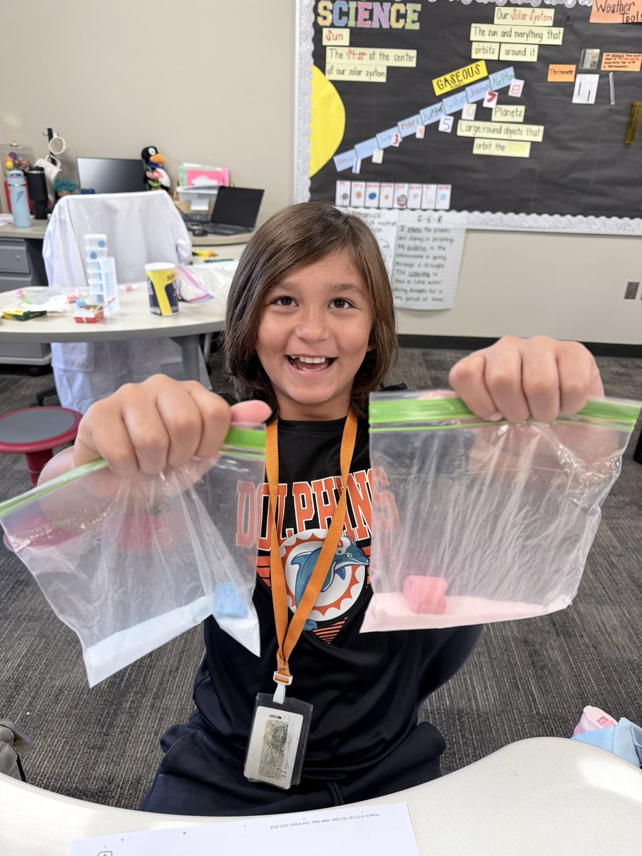 lsaintes's tweet photo. Exploring how rock is weathered in 3rd grade @WarnerCFISD https://t.co/o5IzVSBjj3