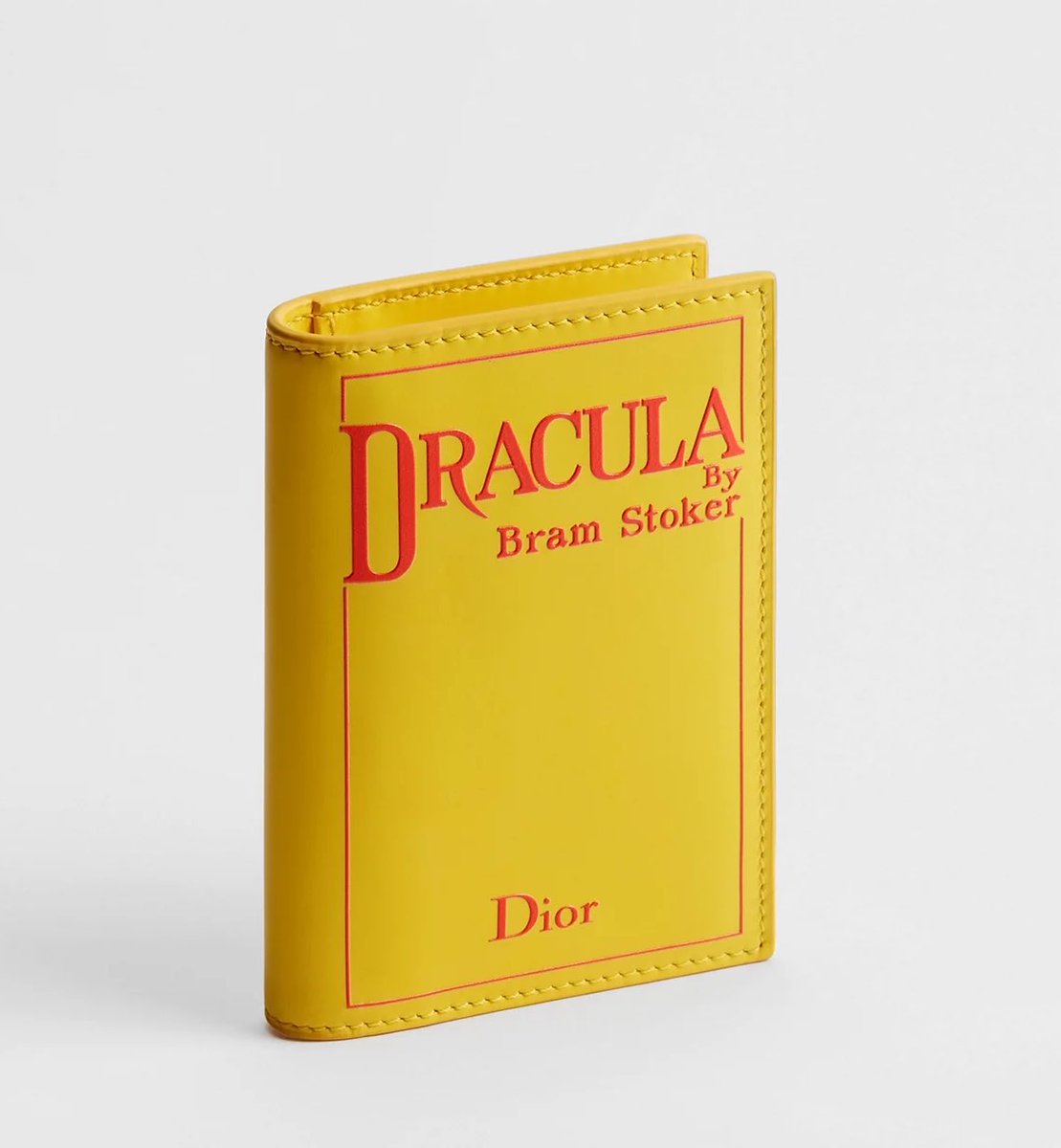 Outlander Magazine tweet media