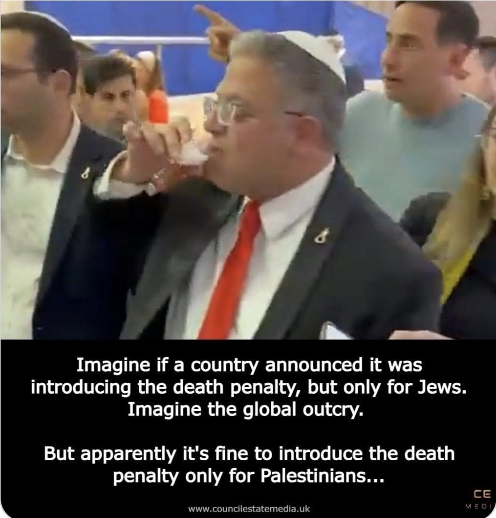 Libby949 tweet media