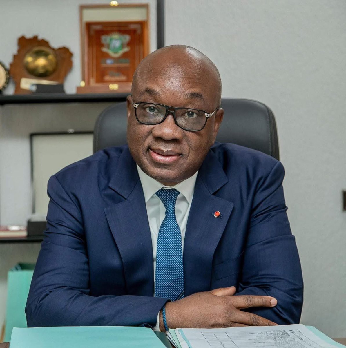 Le Media 100Filtre tweet media