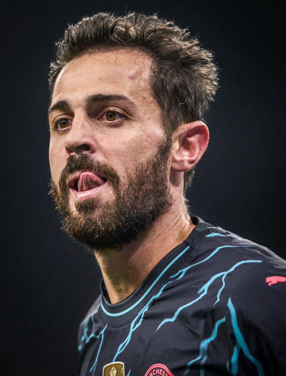 FCB World tweet media