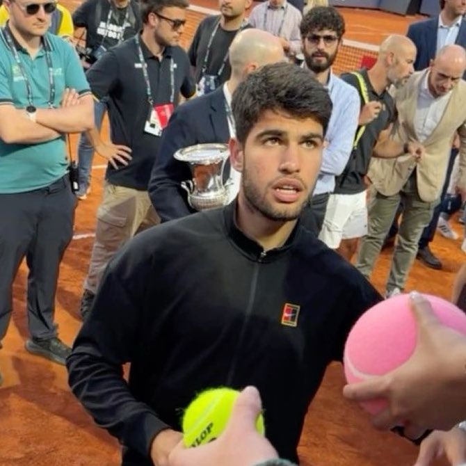 mia 🎀༘⋆ tweet media