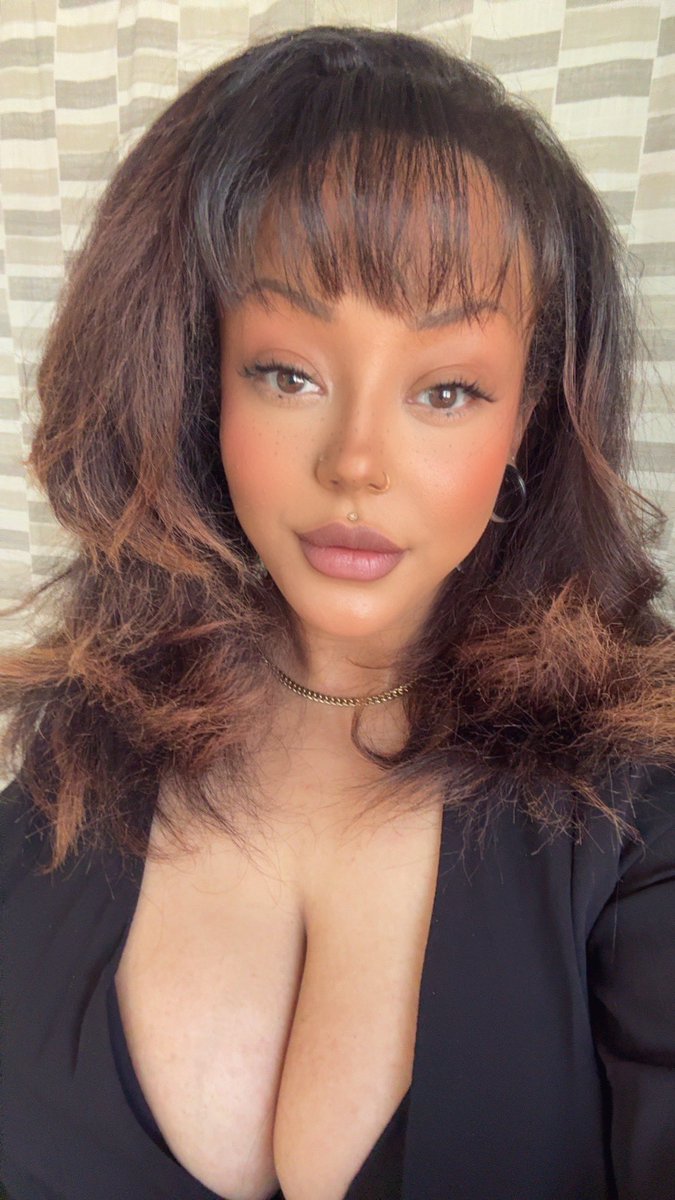 Felon Degeneres tweet media