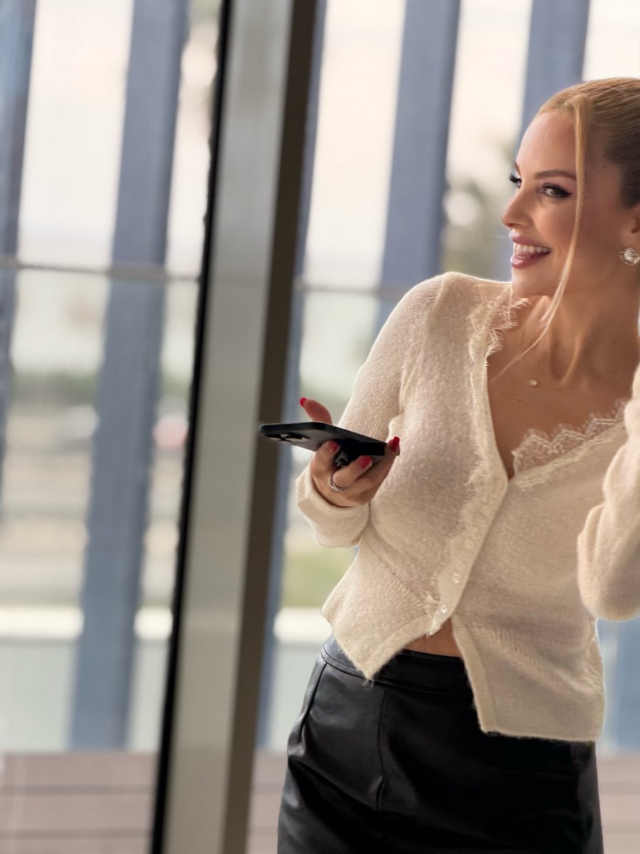 Türk Ünlüler Merkezi🇹🇷 tweet media