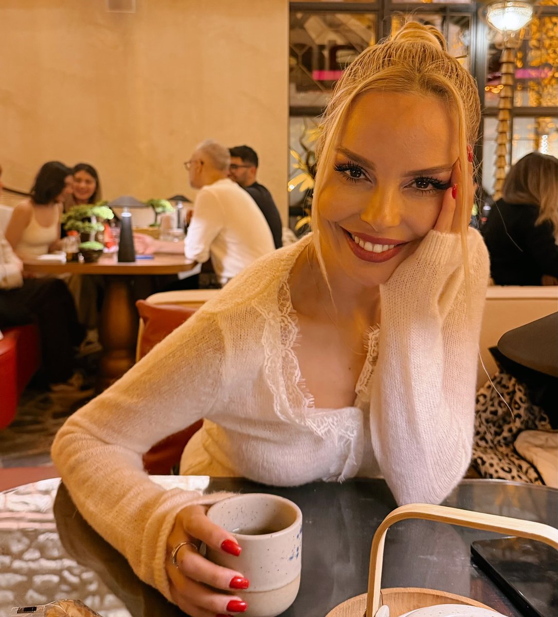 Türk Ünlüler Merkezi🇹🇷 tweet media