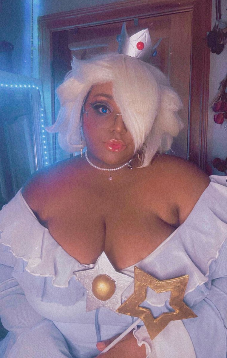 Ms. ArtHerself 💋🖤 tweet media