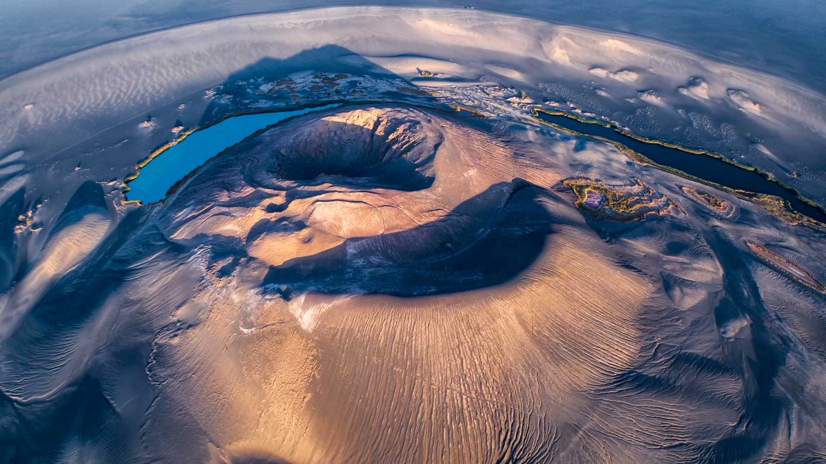 Teleported tweet media