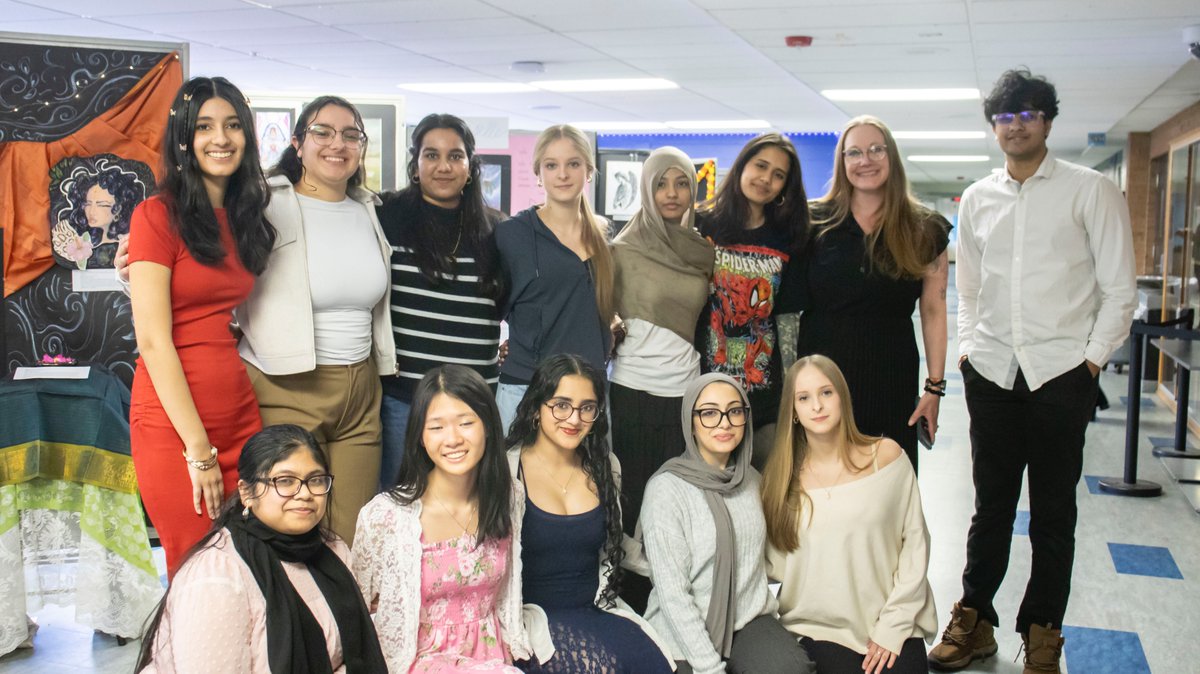 troyschools's tweet photo. Before the break, students at IA East displayed their stunning work at the school’s annual art show. We’re so proud of what they have learned in class!

📸 by Tanika Deshpande, a @TSDGuild Student Producer. https://t.co/aPYI5aH5b5