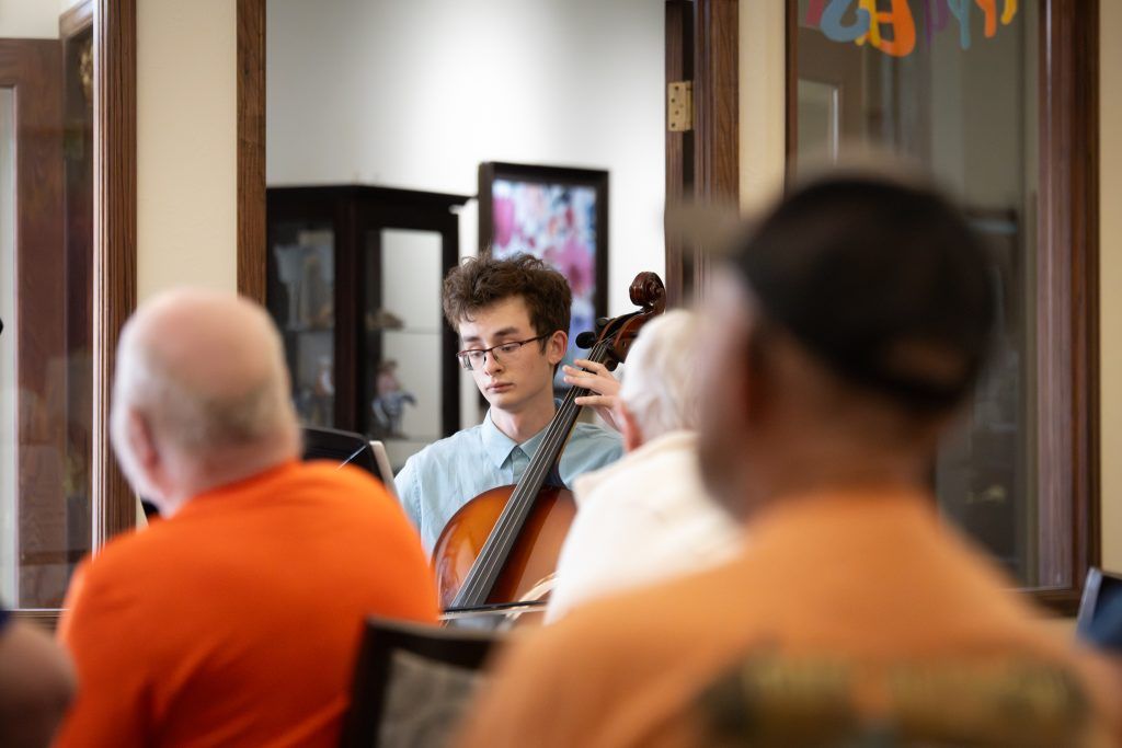 SVVSD's tweet image. Silver Creek Students Bring the Joy of Music to Assisted Living Facility 

Read the story: svvsd.org/2026/03/30/sil… 

#StVrainAdvantage #StVrainStorm #PublicSchoolAdvantage
@silvercreekla
