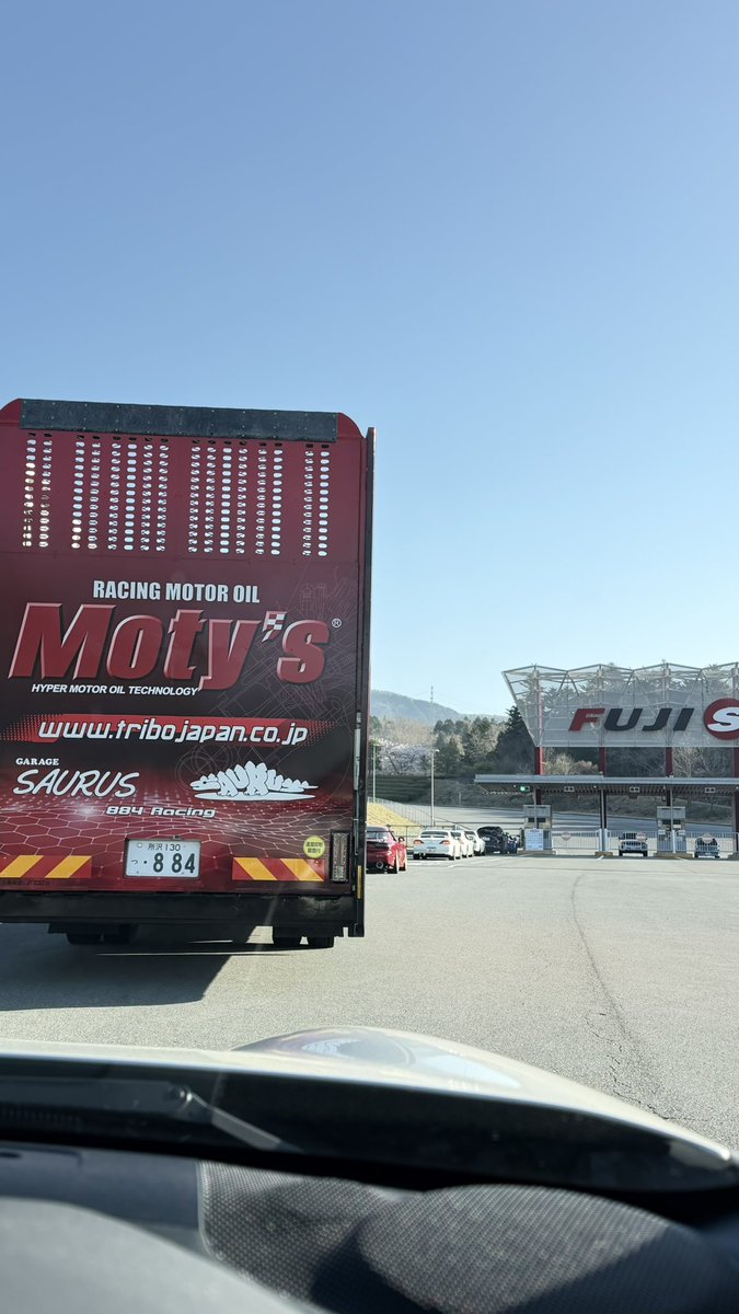 ツッタカター tweet media