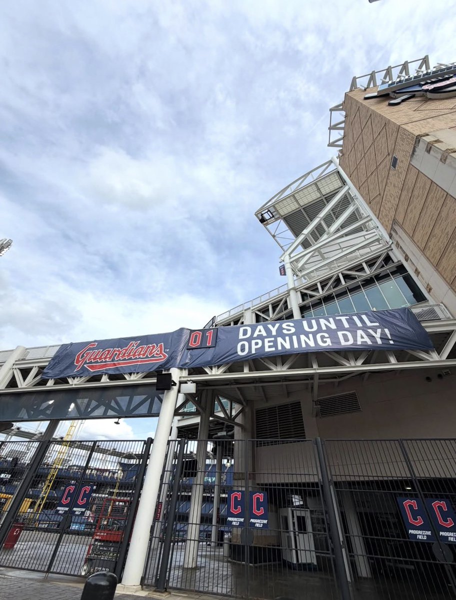 Guardians Hot Dogs tweet media