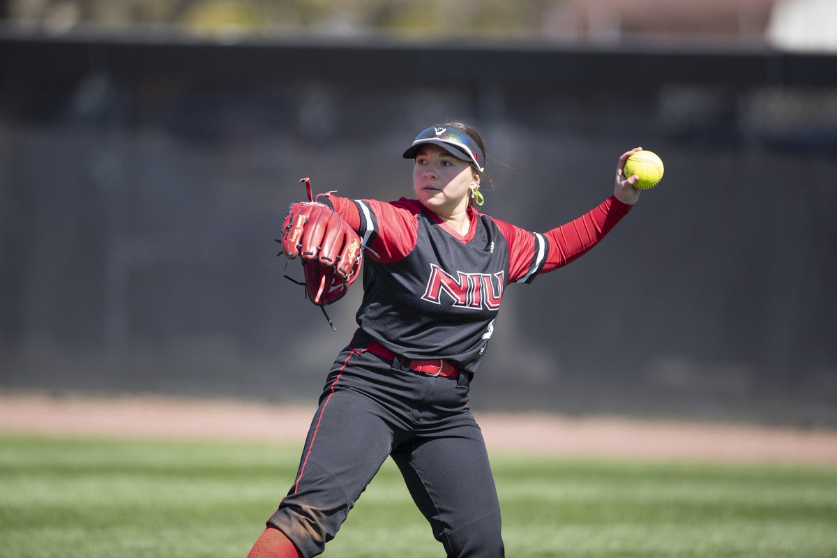 NIU Softball tweet media