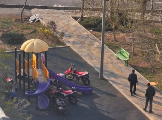 Kuchuluni's tweet photo. Islamic Republic hiding IRGC bikes in Kid's playground. #terroristIRGC #terroristIslamicRepublic #IranWar‌ https://t.co/HQwfqxB9ES