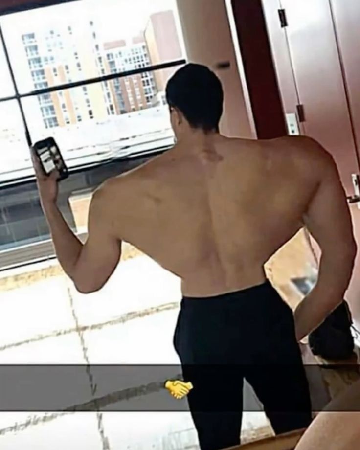 المستر tweet media