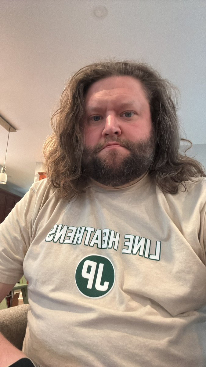 U: 3rd period hypeman tweet media