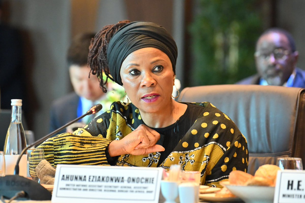ahunnaeziakonwa's tweet photo. Today, I joined my colleagues @ymahmoudali @ProfUrama @clavergatete in presenting our new policy brief on the Impacts of the Middle East conflict to African Union Member States Ministers at #COM2026

➡️ Read our joint analysis and recommendations:
https://t.co/nSYJHh8SvW https://t.co/aM5rnqNExk