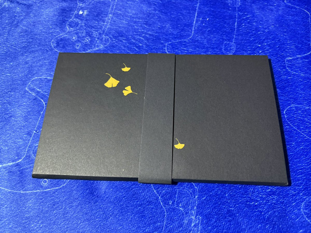 Smarties (LeafLady) tweet media