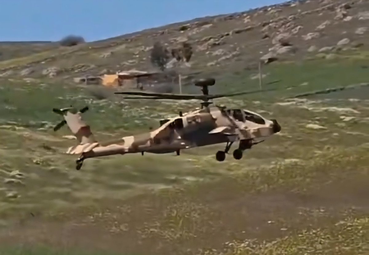 KOMARMIES's tweet image. Royal #Moroccan Air Force 🇲🇦 AH-64E Apache Attack #Helicopter x Longbow FCS Radar 🔥 #Morocco #Maroc