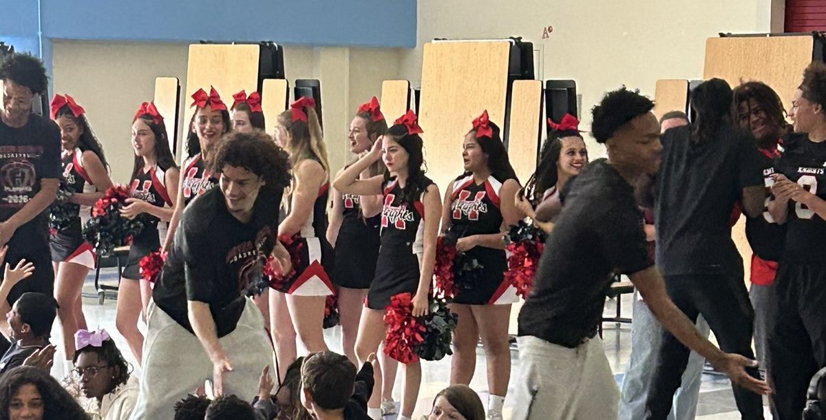 MarkHum7's tweet image. KN1GHTS in the COMMUNITY! Good luck to all our STAAR testers! #BEST #WIN

#RepTheShield 🛡️ | #HonorHeights ⚔️

@KilleenISD_ | @HHKnights_FB
