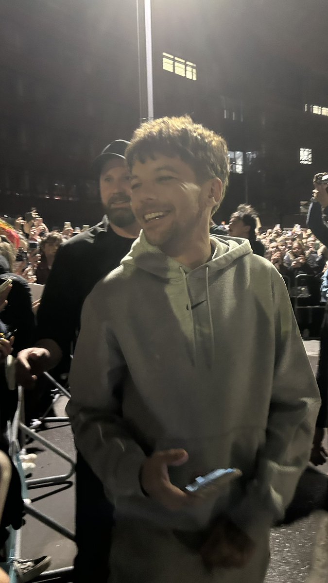 Caro 🪩🌻 tweet media